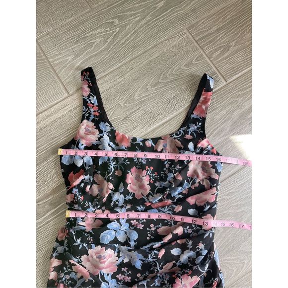 UNGARO Francesca Draped Floral Dress Size Medium NWT - Picture 9 of 10